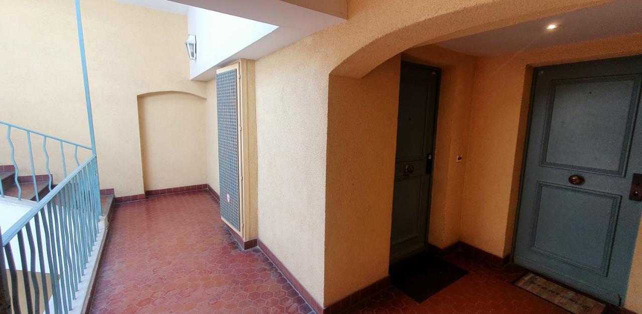 Loft 80M2 En Plein Coeur De La Vieille Ville 3 Etoiles Toulon Kültér fotó