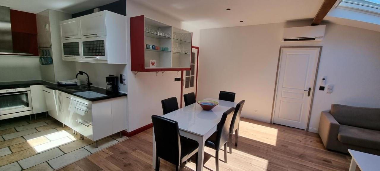 Loft 80M2 En Plein Coeur De La Vieille Ville 3 Etoiles Toulon Kültér fotó